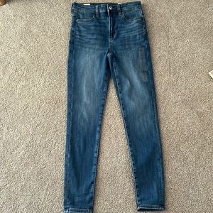 American Eagle Super High-Rise Jeggings